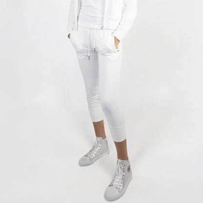 PANTACOURT SLIM FEMME